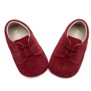Blucher cordón con picados burdeos