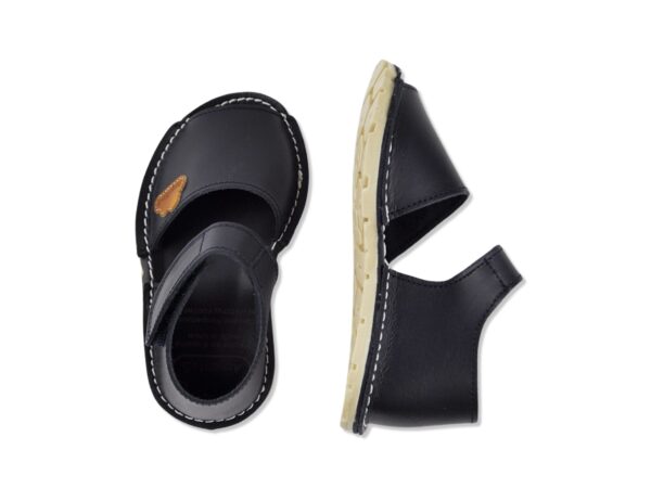 Menorquina azul marino talón cerrado velcro CALZADO RESPETUOSO
