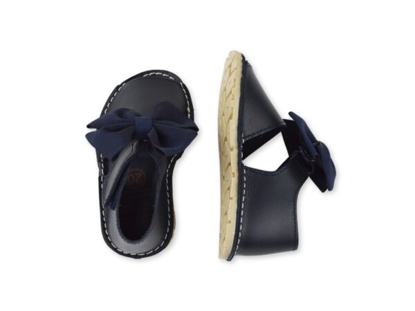 Menorquina azul marino niña con lazo talón cerrado velcro CALZADO RESPETUOSO (copia)
